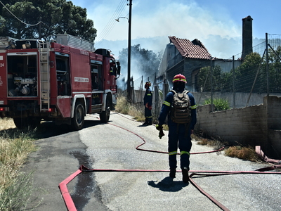 Μεγάλη φωτιά στο Κορωπί: Εκκενώθηκαν 3 περιοχές - Καίγονται σπίτια Μεγάλη φωτιά στο Κορωπί: Εκκενώθηκαν 3 περιοχές - Καίγονται σπίτια