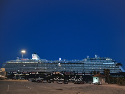 Κέρκυρα: «Έδεσε» στο λιμάνι του νησιού τ...