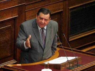 Πρόσκληση Καρατζαφέρη για συμμαχία με τη...