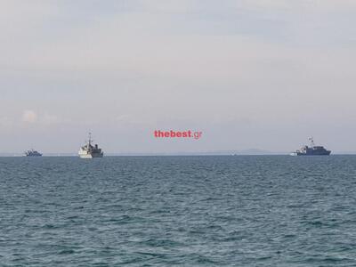 Οι μανούβρες των πολεμικών σκαφών στον π...