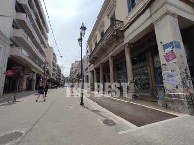 Πάτρα: Γιατί είναι «τυφλός» ο ποδηλατόδρ...