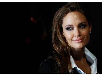 Angelina Jolie: Θα υποβληθεί σε νέα χειρ...