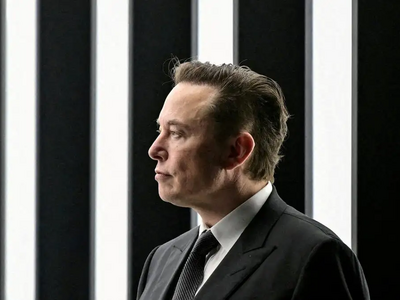 Έλον Μάσκ: Σχεδόν 1 τρισ. δολάρια το πακ...