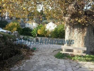 Σκουπιδότοπος στο κάστρο της Ναυπάκτου