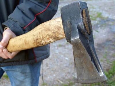 Λαμία: Απειλούσε με τσεκούρι σε κατάσταση αμόκ