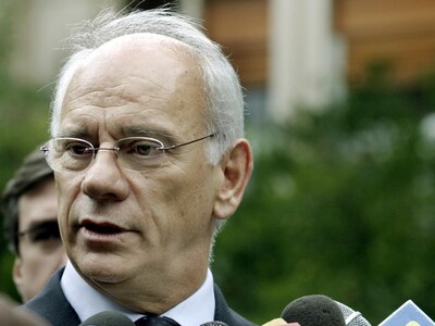 Σπήλιος και Άρης στο μικροσκόπιο - &quot...