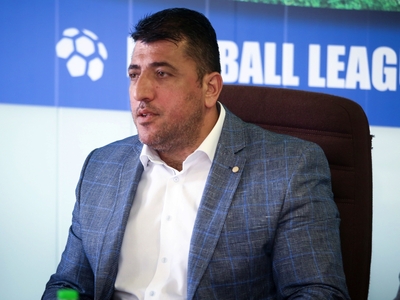 Αναμονή και επανεξέταση για σέντρα στη S...