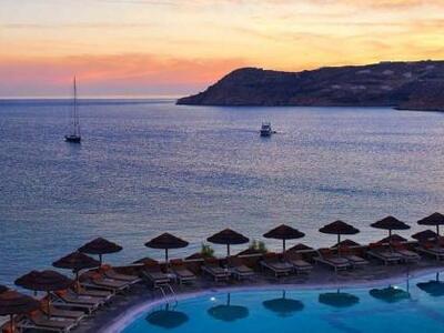 Ξενοδοχεία και εξοχικά πρώτα στις προτιμ...