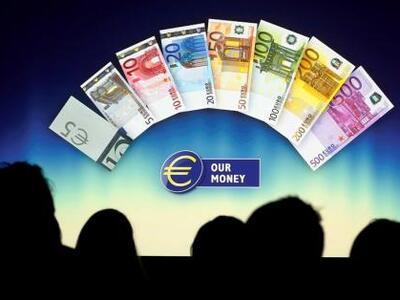 Τυπώνουν ευρώ με τους μύθους της Ελλάδας! 
