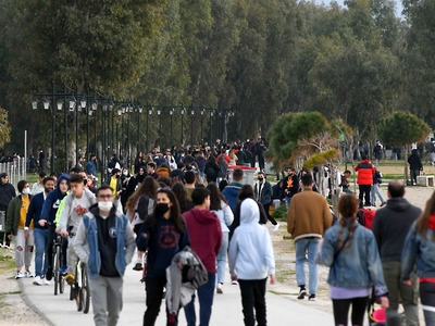 Καθηγητής πανεπιστημίου Πατρών: Χωρίς επ...