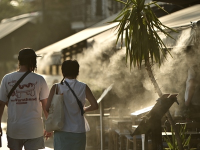 «Σαρώνει» τη χώρα το κύμα καύσωνα: Ανυπό...