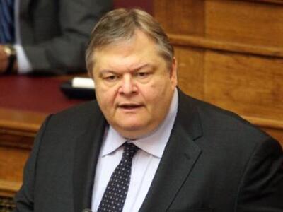 H Αυγή επιτίθεται με σφοδρότητα στον πρό...