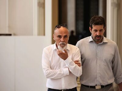 Παραιτήθηκε ο Μπάμπης Παπαδάκης, διευθυν...