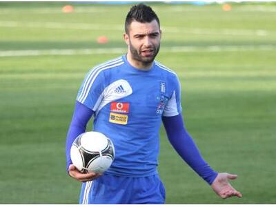 Εκρηκτική καλλονή ο νέος έρωτας του ποδο...