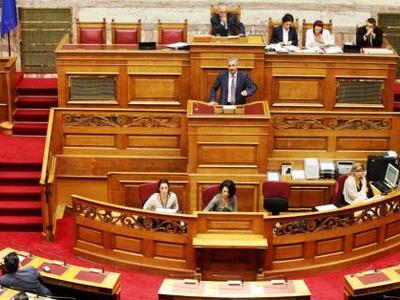 Δείτε ζωντανά τη συνεδρίαση της Βουλής γ...