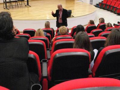 Η Ακαδημία Πολιτών έκανε πρεμιέρα λειτου...