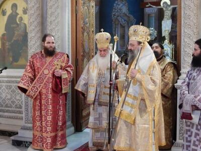 ΔΕΙΤΕ ΦΩΤΟ από την επίσκεψη του Μητροπολ...