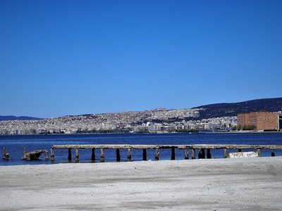 Η σκάλα μετά την πρώτη κατάρρευση