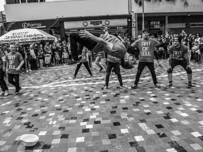 Στριτ ντάνσερς στο Μοναστηράκι