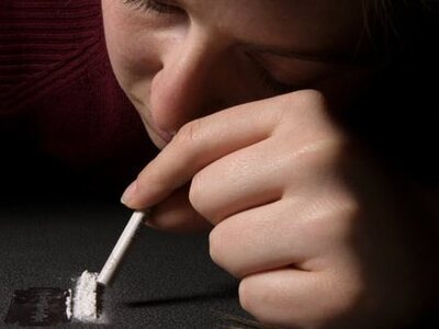 Ζάκυνθος: Προσπάθησε να πουλήσει ναρκωτι...