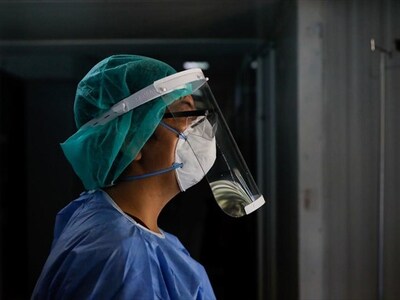 Κορωνοϊός-Ελβετία: 4.560 νέα κρούσματα κ...