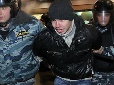 Πάνω από 1.200 προσαγωγές στη Μόσχα σε ε...