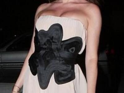 Ποια γνωστή Ελληνίδα παρουσιάστρια εμφαν...