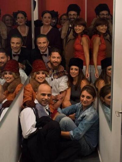 Σύσσωμος ο θίασος και οι συντελεστές στα...