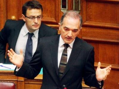 «Ρίχνει γέφυρες» στο Μεσολόγγι ο Σαλμάς