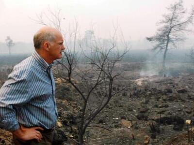 Στην Αχαΐα ο Γιώργος Παπανδρέου λόγω των πυρκαγιών