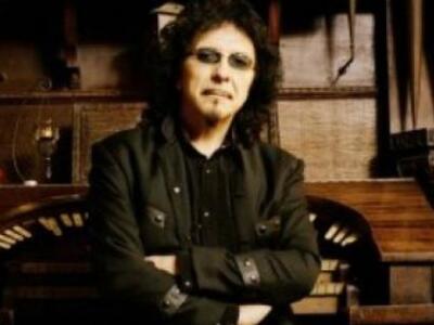 Με άρωμα από Black Sabbath η φετινή συμμ...