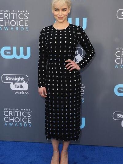 ΕΜΙΛΙΑ ΚΛΑΡΚ ΜΕ DOLCE E GABBANA