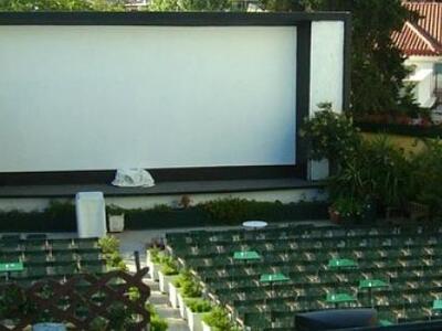 Δύο Ελληνικά θερινά σινεμά ανάμεσα στα 1...