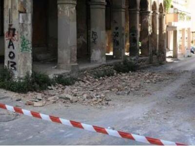 Μόνο το 14% των δημόσιων κτιρίων έχει ελ...