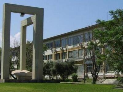 Σε Επίτιμο Διδάκτορα του Πανεπιστημίου Π...