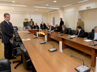 Η ΓΣΕΕ γύρισε την πλάτη στον Υπουργό και στο ΔΝΤ