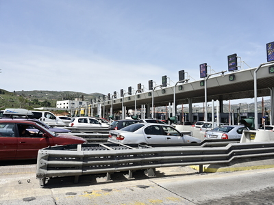 Κορυφώνεται η έξοδος της Καθαράς Δευτέρα...