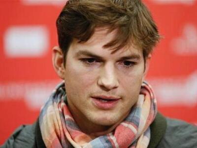 Ο Άστον Κούτσερ υποδύεται τον ιδιοφυή δη...