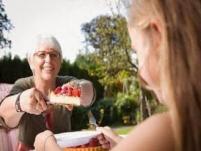 Γιαγιά και παππούς: Αλλάζουν τις διατροφ...