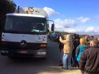 Αχαΐα: Συνεχίζεται το "μπλόκο"...