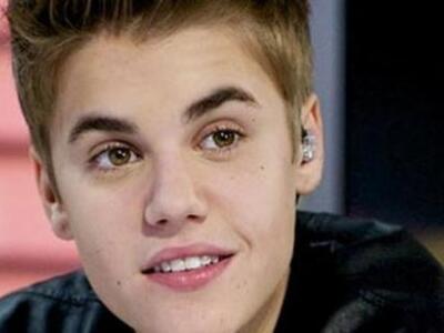 Ο πιλότος του Μπίμπερ αναγκάστηκε να φορ...