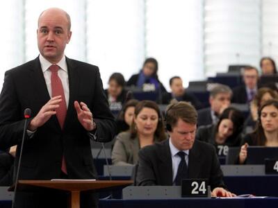 Η Κεντροδεξιά κερδίζει τις εκλογές στη Σουηδία 