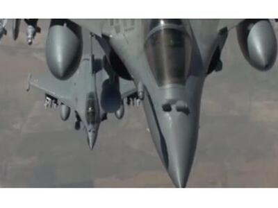 Γαλλικά αεροσκάφη βομβαρδίζουν θέσεις τζ...