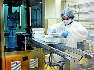 Οι τρεις φάσεις της πανδημίας - Πότε «βλ...