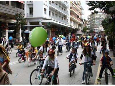 Η ποδηλατοβόλτα «Ρόδα Πετάλι Τσάρκα Καρν...