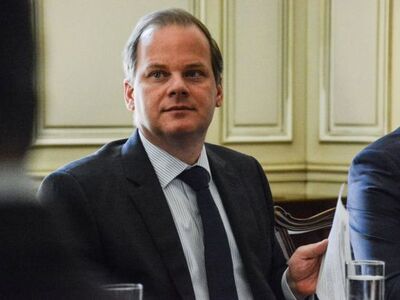 Την στελέχωση των υπηρεσιών Φυσικών Κατα...