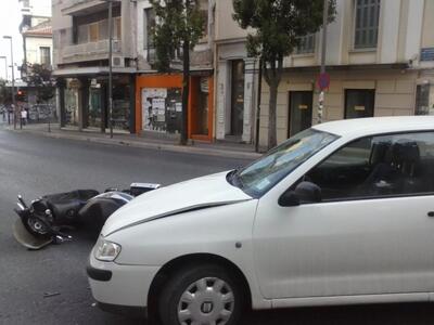 Τροχαίο στο κέντρο της Πάτρας - Σύγκρουσ...