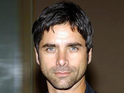 John Stamos: Κάνει καριέρα διαφημίζοντας...