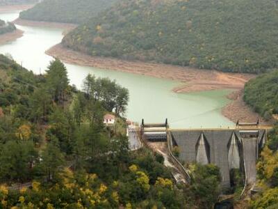 Μεγάλη οικολογική καταστροφή στη Λίμνη Λ...
