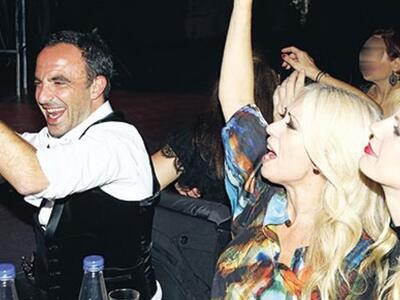O Nίκος Αλιάγας ήρθε Ελλάδα για γιορτές ...